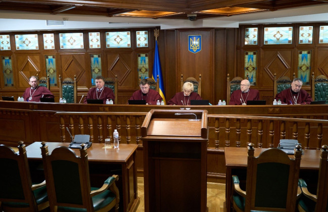 КСУ переніс розгляд справи щодо конституційності норм про альтернативну службу