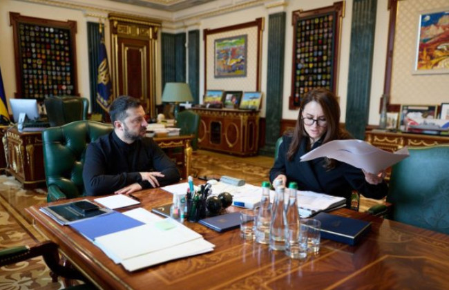 Володимир Зеленський доручив Кабміну підготувати програми проти зростання цін для населення