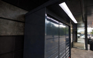 В Кривом Роге 16-летний подросток взломал почтоматы и похитил посылки на полмиллиона гривен