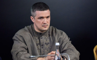 Михайло Федоров пояснив ситуацію з незаконною постановкою жінок на військовий облік