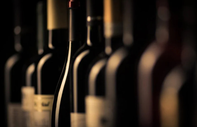 Адвокат утверждал, что рукопожатие сделало его совладельцем винодельни: что решил суд