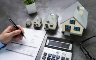 Может ли человек, находящийся за границей, получать субсидию в Украине — ответ ПФ