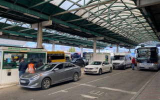 На границе с Польшей образовались большие очереди: какие пункты пропуска загружены