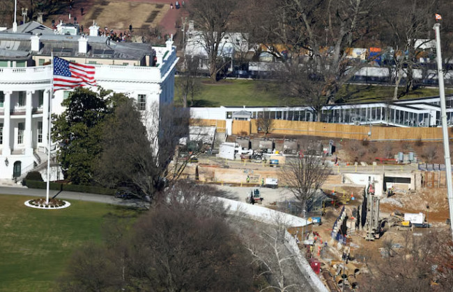 Суд США разрешил продлить строительство бального зала в Белом доме до 17 апреля