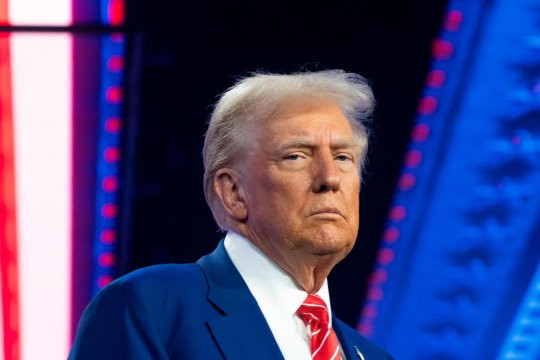 Деякі країни НАТО можуть допомогти розмінувати Ормузьку протоку — Дональд Трамп