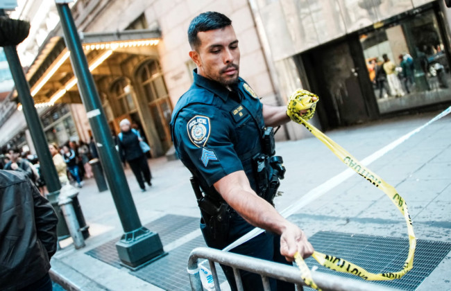 У Нью-Йорку поліція застрелила чоловіка, який з мачете напав на пасажирів метро, стверджуючи, що він Люцифер