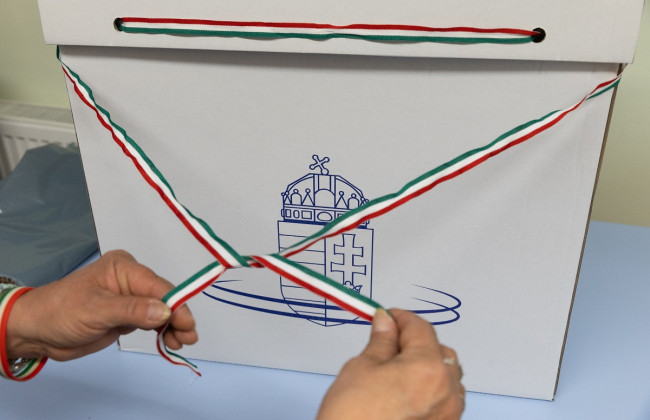 В Венгрии закрылись избирательные участки — явка достигла рекордных 77,8%