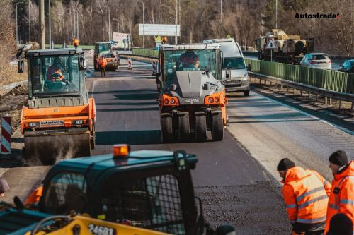 В правительстве озвучили план ремонта дорог и назвали сроки выполнения работ