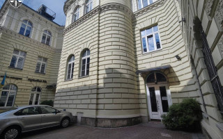 Здание бывшего Института банковского дела во Львове вернули государству