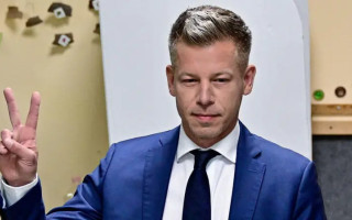 В Кремле отреагировали на поражение Орбана на выборах и заявили, что Мадяра поздравлять не будут