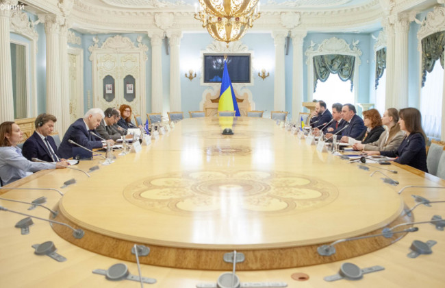 Станіслав Кравченко зустрівся з головою ЄСПЛ Маттіасом Гійомаром, фото