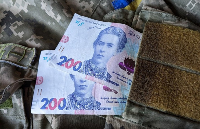 Верховная Рада рассматривает три модели взимания военного сбора, одна из них — увеличение выплат военнослужащим