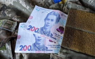 Верховная Рада рассматривает три модели взимания военного сбора, одна из них — увеличение выплат военнослужащим