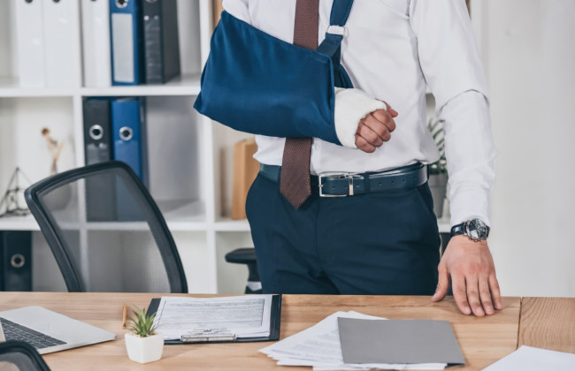 После травмы на работе установили инвалидность: будет ли новое расследование несчастного случая