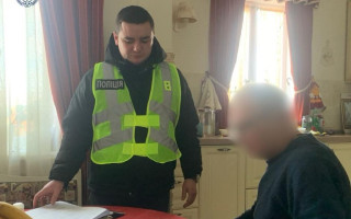 В Киеве предстанет перед судом отоларинголог, после операции которого пациент лишился зрения на один глаз