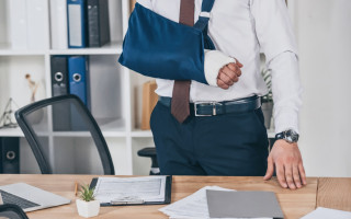 После травмы на работе установили инвалидность: будет ли новое расследование несчастного случая