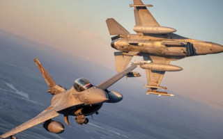 Польша поднимала истребители и закрывала аэропорты из-за массированного нападения РФ на Украину