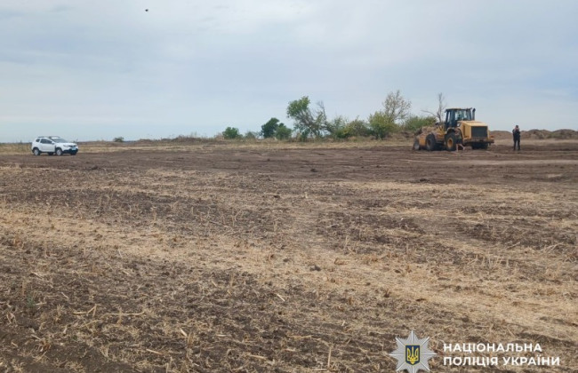 На Миколаївщині агроном розорав курган заради розширення ріллі – йому загрожує до 3 років ув’язнення