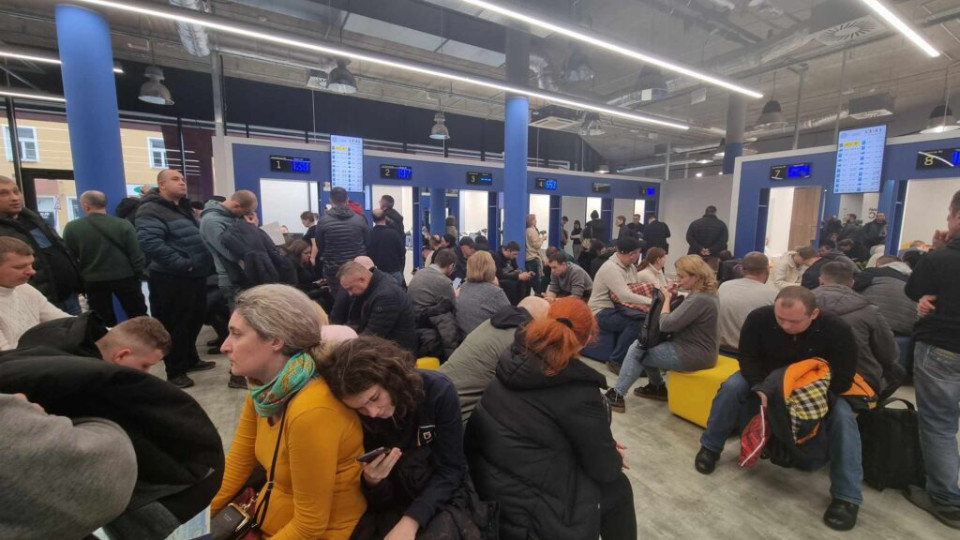 Мужчины без актуального документа из Резерв+ не смогут оформить загранпаспорт в посольствах