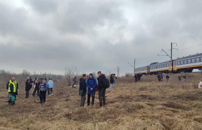 Якщо «шахед» за 50 км — потяг зупиняють і евакуюють пасажирів: як УЗ реагує на дрони