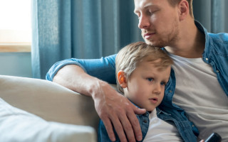 Достаточно ли факта проживания ребенка с отцом для подтверждения самостоятельного воспитания — оценка апелляционного суда