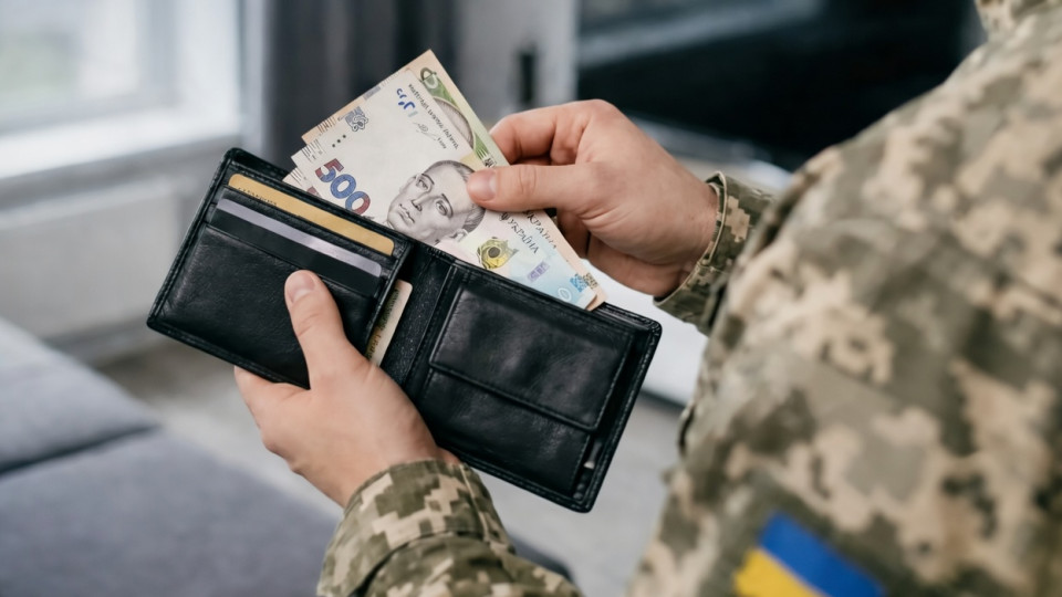 4 млн гривен выплат: почему военные вынуждены судиться за собственные деньги, а семьи возвращать помощь