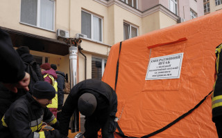 В Подольском районе Киева открыли штабы помощи пострадавшим после вражеской атаки