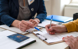 Свидетельствует ли фактический допуск к работе без оформления о наличии трудовых отношений: позиция КГС ВС