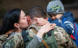 Какие доказательства нужны для подтверждения статуса члена семьи военнослужащего — позиция суда