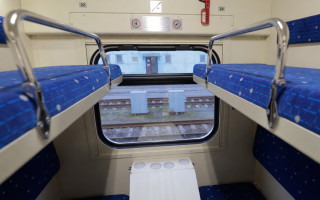 Поездка поездом пошла не по плану: когда можно требовать компенсацию и куда обращаться