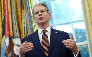 США снова ослабили санкции на покупку российской нефти, находящейся в море