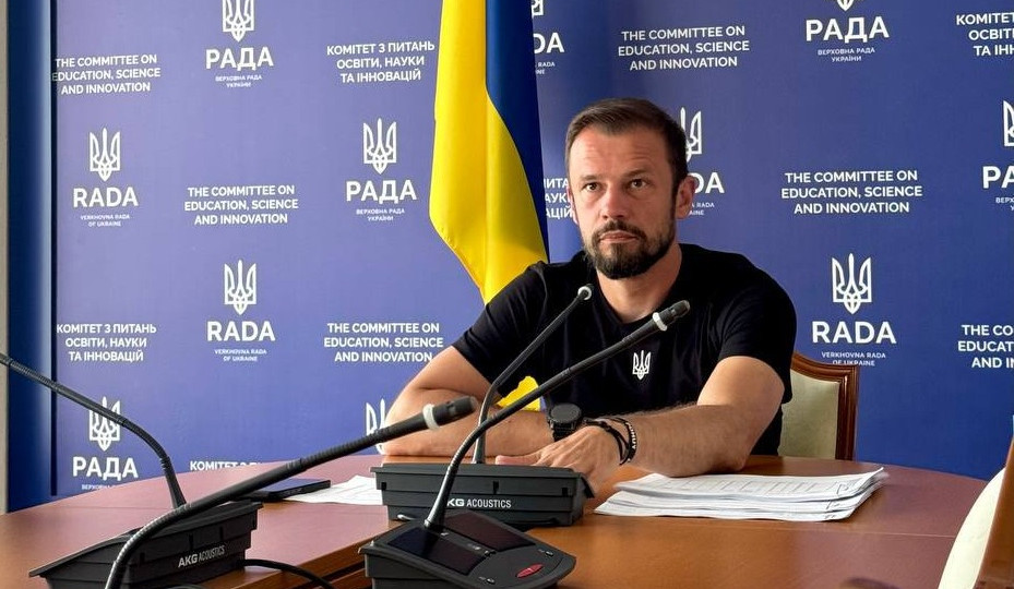 Після підвищення молоді вчителі отримуватимуть 12–13 тисяч, — Сергій Бабак окреслив проблему дефіциту кадрів