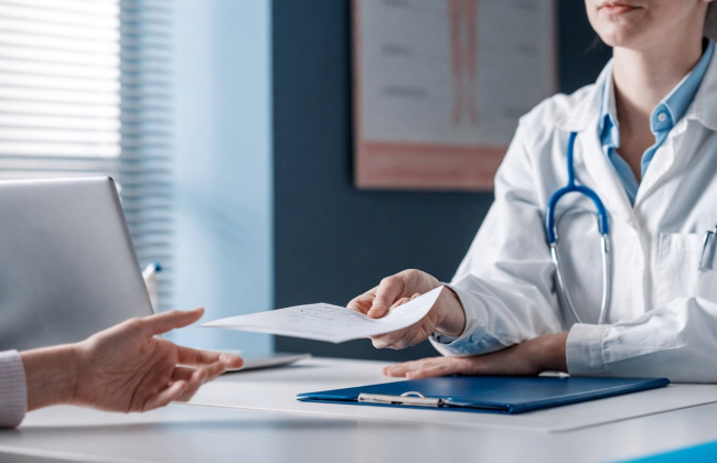 Виплати через хворобу чи травму: коли українці мають право на допомогу