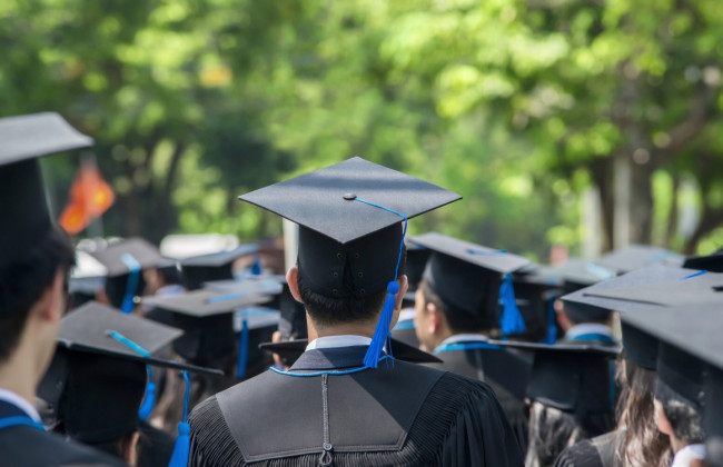 Аспіранта відрахували за «неправильне» підтвердження відстрочки: суд визнав це незаконним