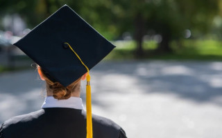 Государство компенсирует 100% стоимости обучения детям ветеранов — как получить помощь