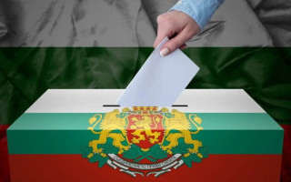 В Болгарии проходят новые досрочные выборы в парламент
