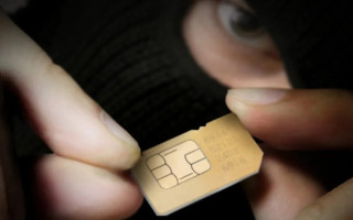 Виїхали за кордон — втратили номер: як це використовують шахраї