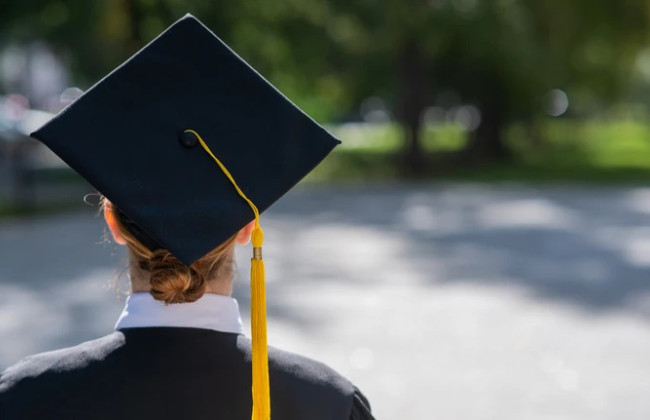 Государство компенсирует 100% стоимости обучения детям ветеранов — как получить помощь