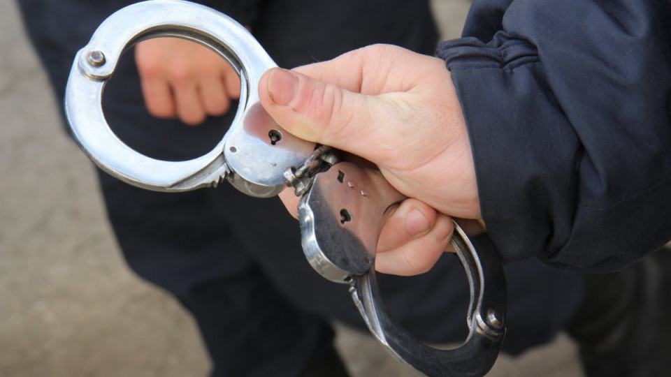 В Одессе вооруженный мужчина угрожал прохожим и ранил ребенка — полиция