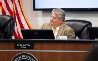 Мер без штанів у мерії: суд зобов’язав оприлюднити відео з нічними походеньками посадовця