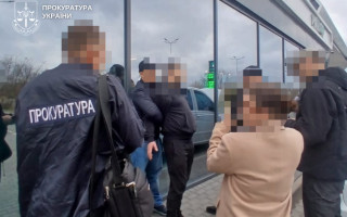 20000 гривен за непрепятствование работе: на Волыни задержали чиновника Госпродпотребслужбы