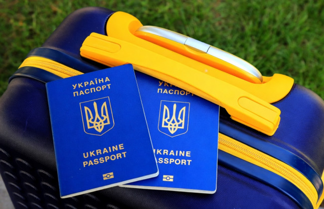 Виїзд на постійне проживання: без якої довідки кордон не перетнути