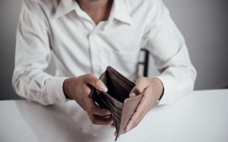 В Минюсте опровергли фейк об «автоматической блокировке всего имущества из-за 1 гривны долга»