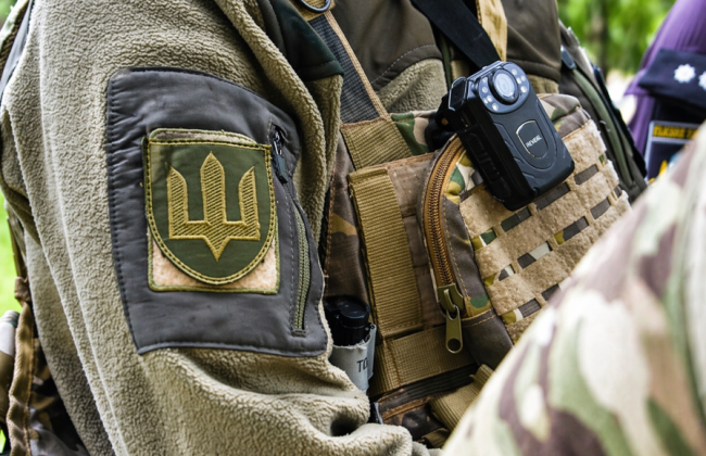 Працівник ТЦК не увімкнув бодікамеру під час вручення повістки: суд не побачив у цьому порушення