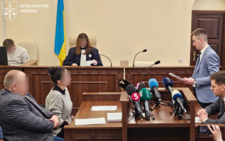 Теракт в Киеве: суд взял под стражу вторую фигурантку, которая покинула место нападения, — патрульную Анну Дудину