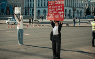 В Киеве минуту молчания ежедневно будут объявлять через громкоговорители, — КГГА