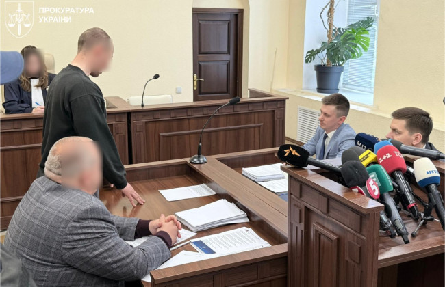 Теракт у Києві: суд арештував поліцейського Михайла Дробницького, який залишив місце стрілянини