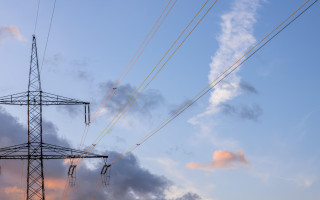 Иск о недействительности дополнительных соглашений к договору можно подавать по месту его исполнения — ВС