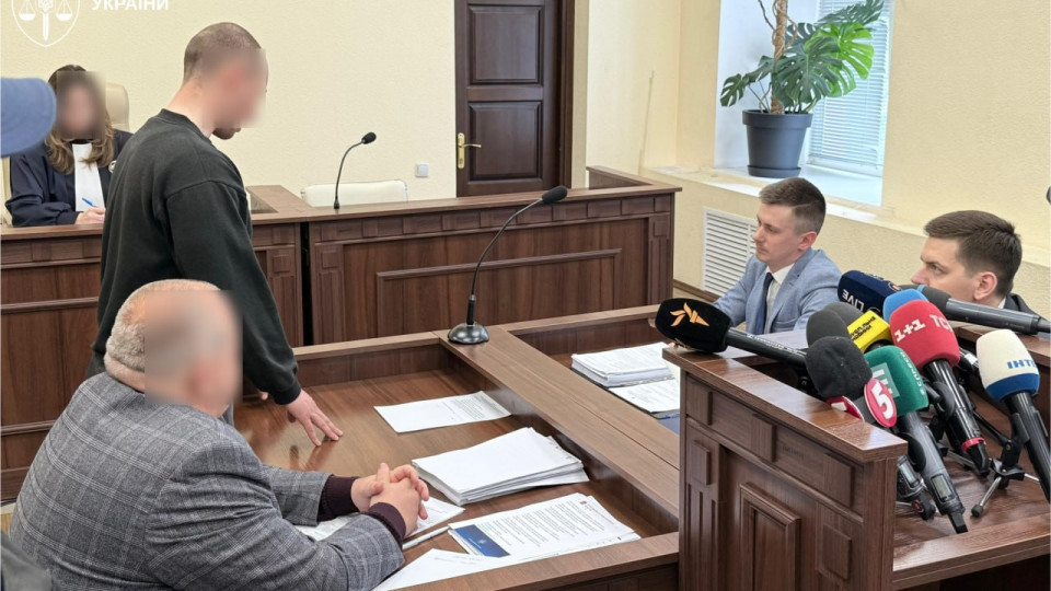 Теракт у Києві: суд арештував поліцейського Михайла Дробницького, який залишив місце стрілянини