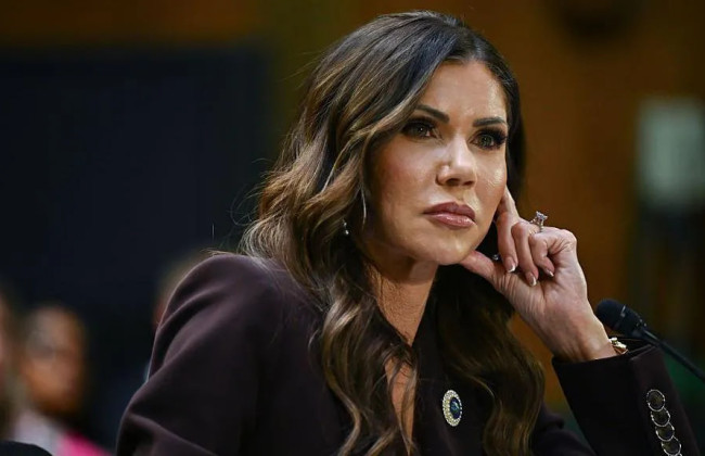 У США судили злодія, який вкрав сумку Gucci у тодішньої міністерки внутрішньої безпеки Крісті Ноем